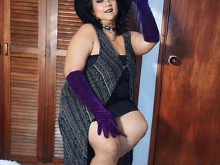 your favorite witch 🔥