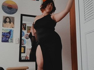 Anyone who knows what love is 🍒🥀 Irma