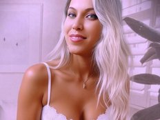 Mya13's avatar