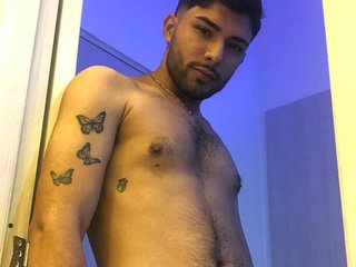 My Age Is 20 Yrs Old! My Model Name Is Alexbigdickk