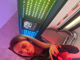 I get tanned, but lacking of vitamin D 💊😏