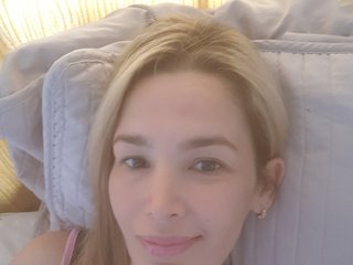I Am A Blonde And Manizales Is Where I Live And My Age Is 39 Years Old