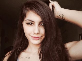 I'm 18 Yrs Old, A Cam Pleasing Hottie Is What I Am And My Model Name Is Katybabyhot