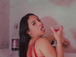I Am A Brunette, A Sex Chat Engaging Woman Is What I Am