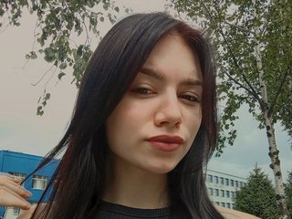 People Call Me Queenweow, A Live Chat Sexy Sweet Thing Is What I Am