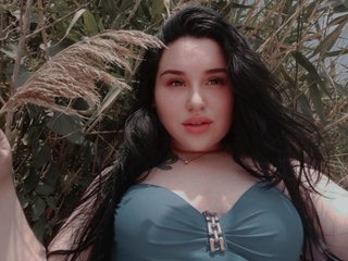 I Am Named MollyVegass, I'm A Cam Easy Girl