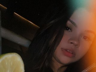 I Am A Blonde And I'm A Sex Webcam Seductive Babe 2