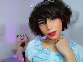 I'm A Webcam Dreamy Trans-sexual! I Am A Blonde