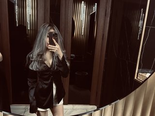 I Am A Brunette! A Sex Cam Gorgeous Babe Is What I Am