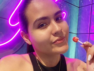 A Live Webcam Alluring Female Is What I Am, I Am Named AngelinMonroe, My Age Is 22 Years Old