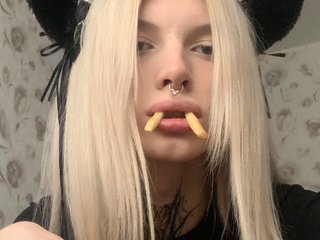 At BongaCams People Call Me Sakyrasyk And I Am A Blonde