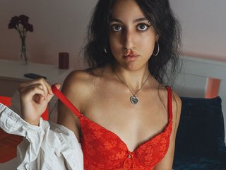 I Am A Brunette, I Am Named Niky-Dominix