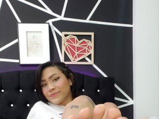 Do you like this outfit?