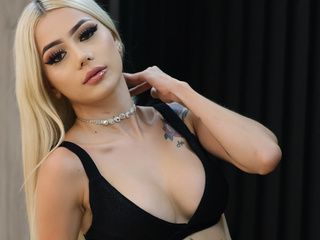 Fancy blonde💎