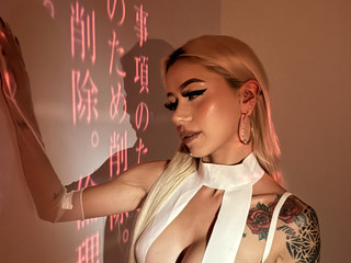 CyberGirl 👾