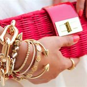 ACCESORIES