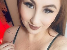 mia-lourence's avatar
