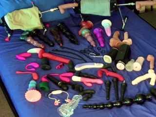 toys