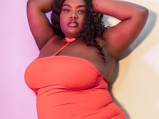 Sexy Shantal