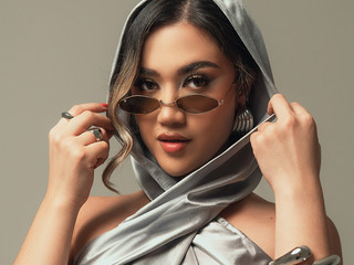 Magazine model