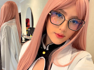 Pink suits me !♥  Dont u think ?
