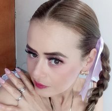 MAGHENTA
