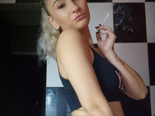 Soft mood, sweet eyes and a playful vibe just for