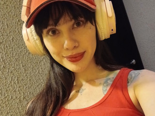 Naturally without makeup