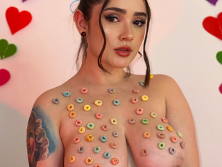 Candy tits🎀