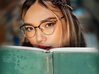 ♥Let's read an erotic book ♥