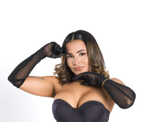 Blackout beauty – confidence on full volume