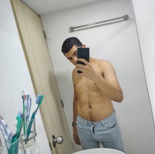 Lewishot04