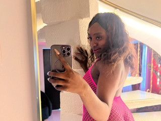 DO I LOOK SEXY