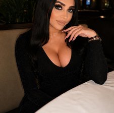 NicolleLexxy