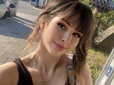 DaisyLowe's avatar