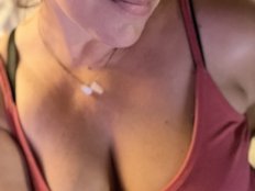 BeachyMilf's avatar