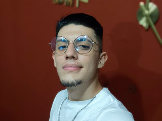 ME 😼