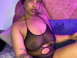HOT ME😈