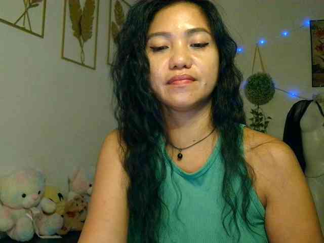 Tina_Jade