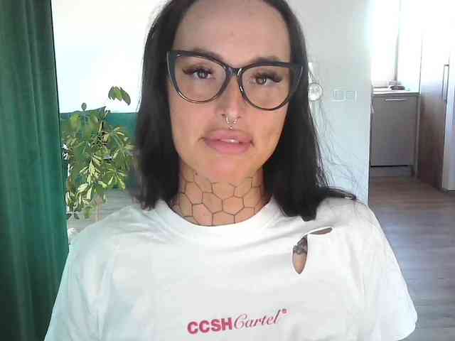 tattooedKika