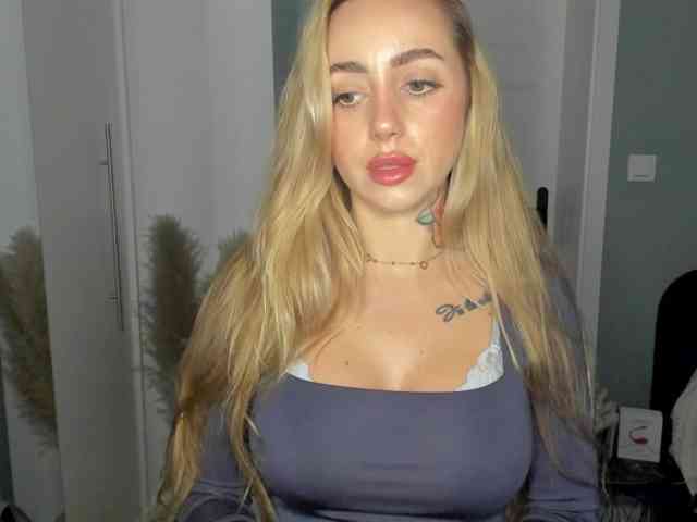 SEXYcoralie