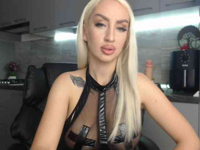 Mistresszora01