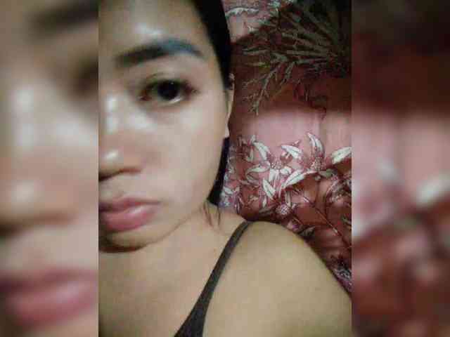 hornylittleprincess69