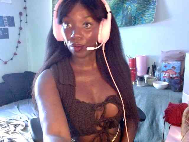 lanaluxxe4