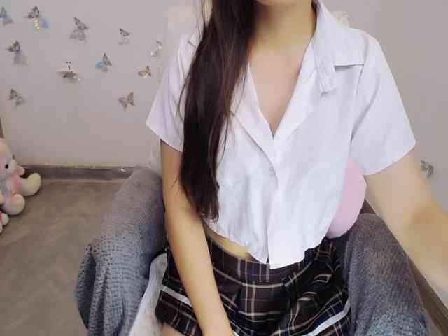 Angela19