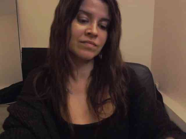 AryaJoliee