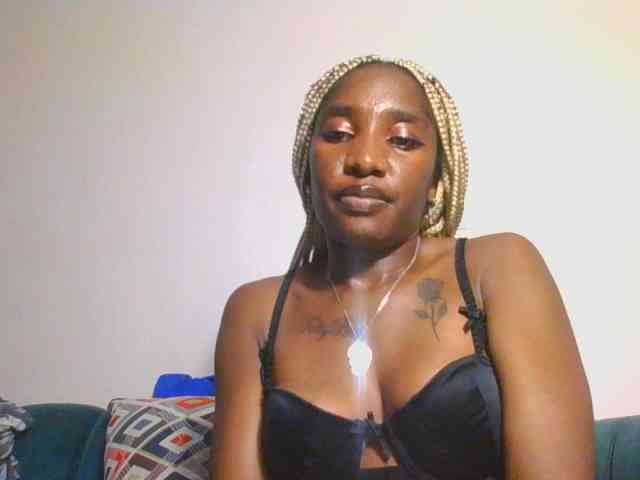 Hornycammy23