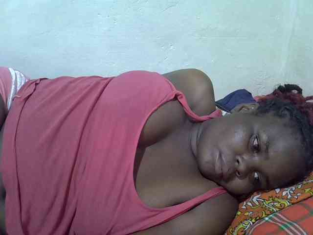 Ebonypussyy1