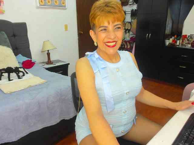 AngelinaStone65
