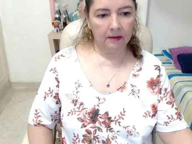 leonela-68